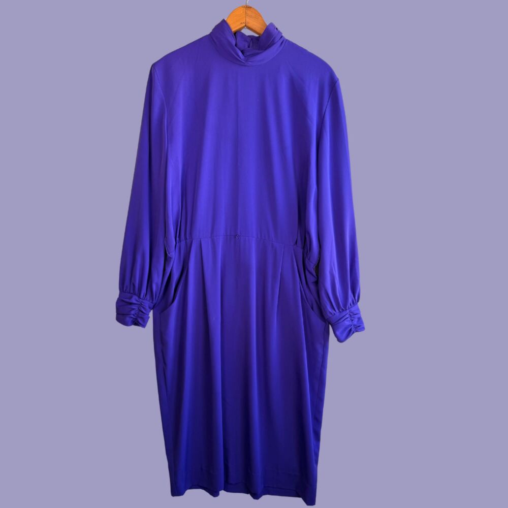 Vintage 80s Ms Chaus Belted Midi Dress with Pockets